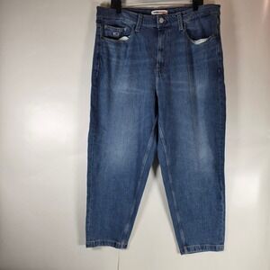 Tommy Jeans Mens 36x30 Medium Wash Tapered Denim Blue Jeans Embroidered Logo